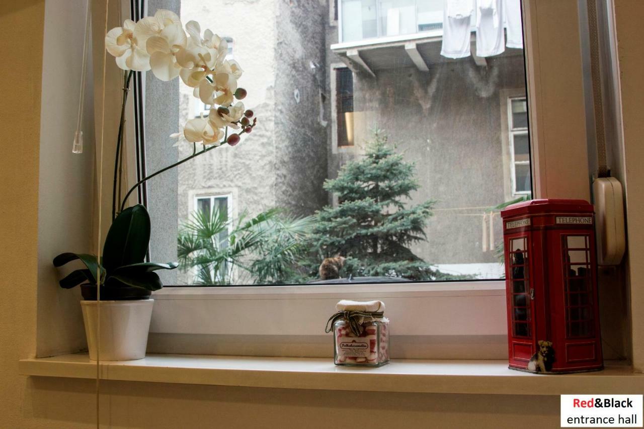 Red & Black Apartment Zagreb Ngoại thất bức ảnh